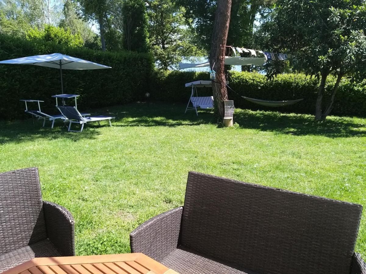 Ritratto Sul Lago Dormelletto Buitenkant foto