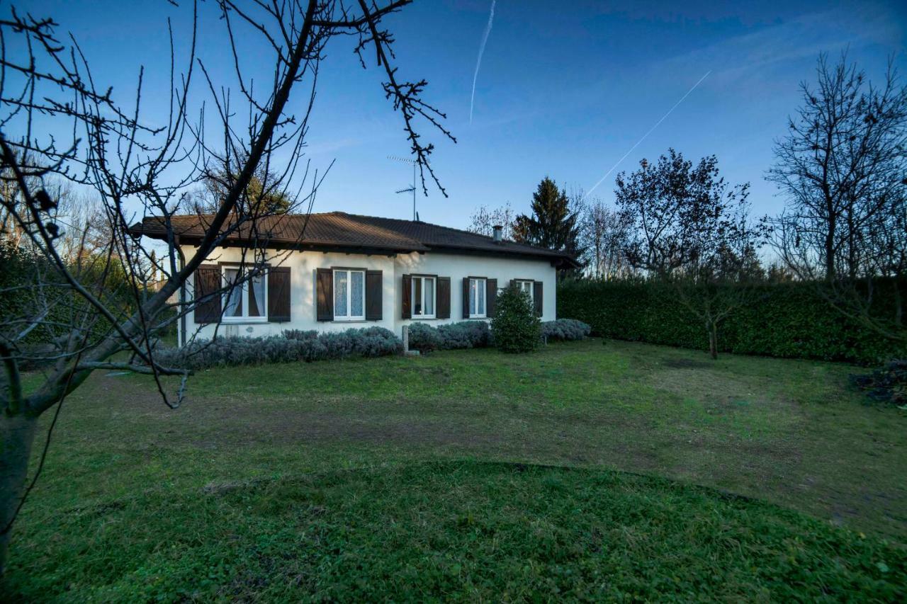 Ritratto Sul Lago Dormelletto Buitenkant foto