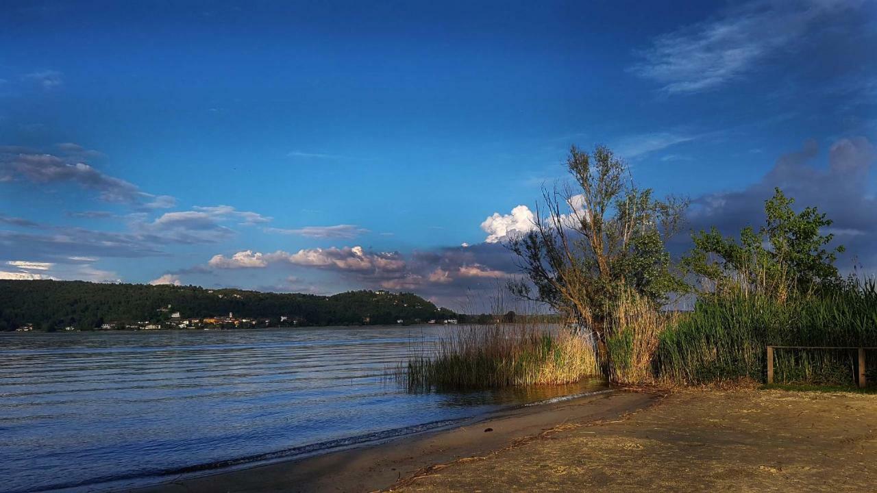 Ritratto Sul Lago Dormelletto Buitenkant foto