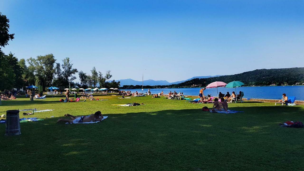 Ritratto Sul Lago Dormelletto Buitenkant foto