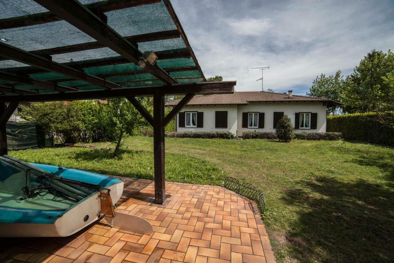 Ritratto Sul Lago Dormelletto Buitenkant foto